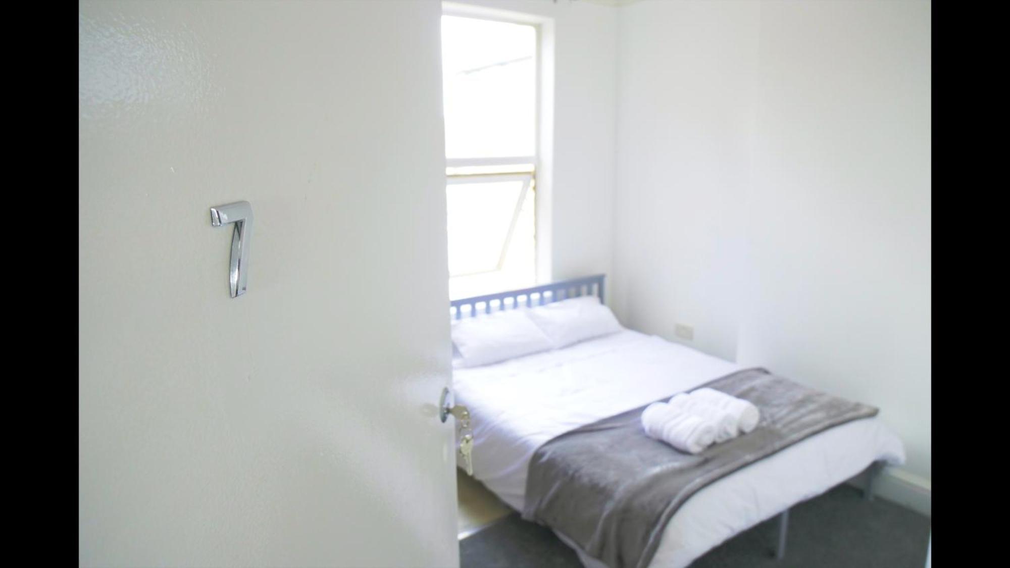Cosy & Modern 1 Bed Studio Apart-Hotel Лимингтон Экстерьер фото
